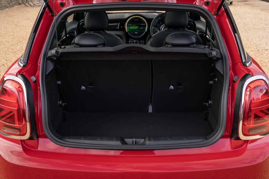 Багажник Mini Cooper SE Level 3 (F56) 2020 года  (UK) (фото 23 из 32)